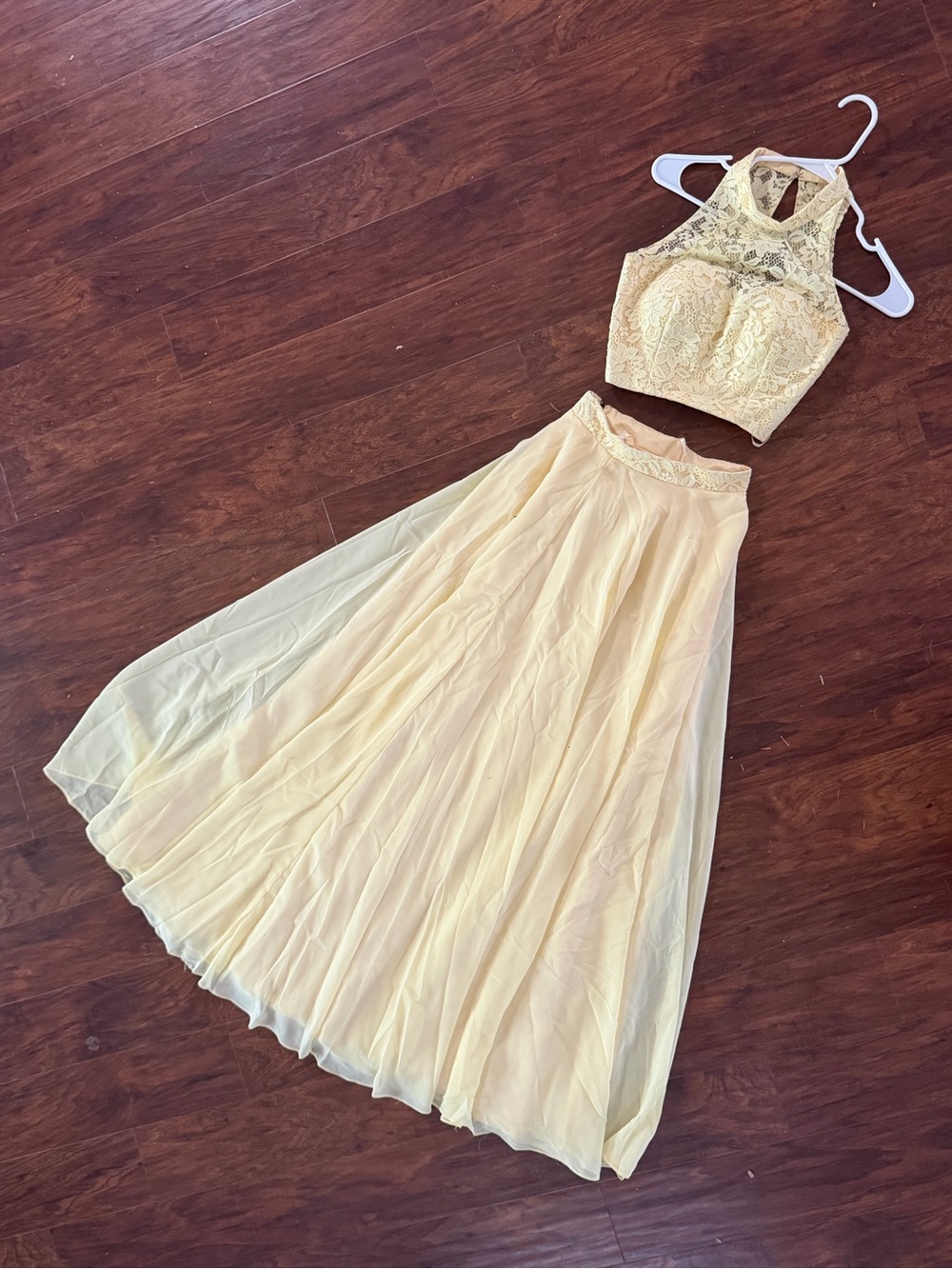 Clarisse Pale Yellow Lace Halter Crop Top with Chiffon Maxi Skirt
